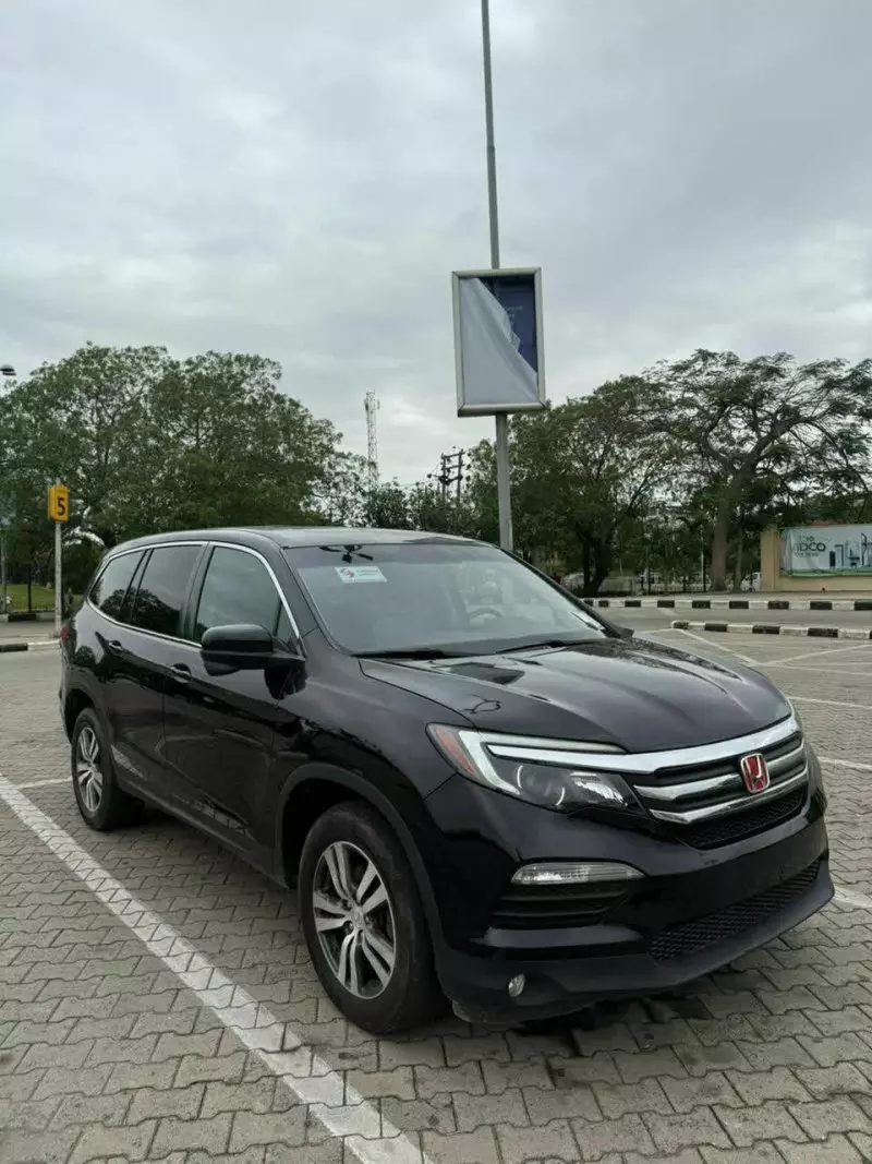 Honda Pilot   - 2017