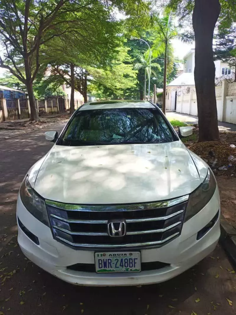 Honda Crosstour   - 2011