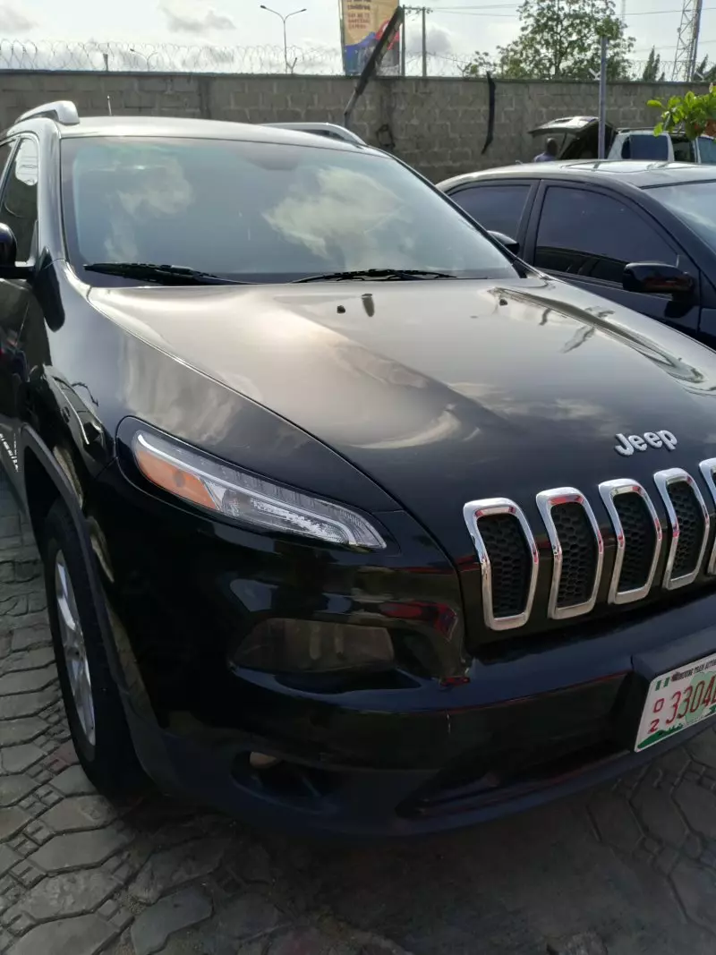 JEEP Cherokee   - 2015