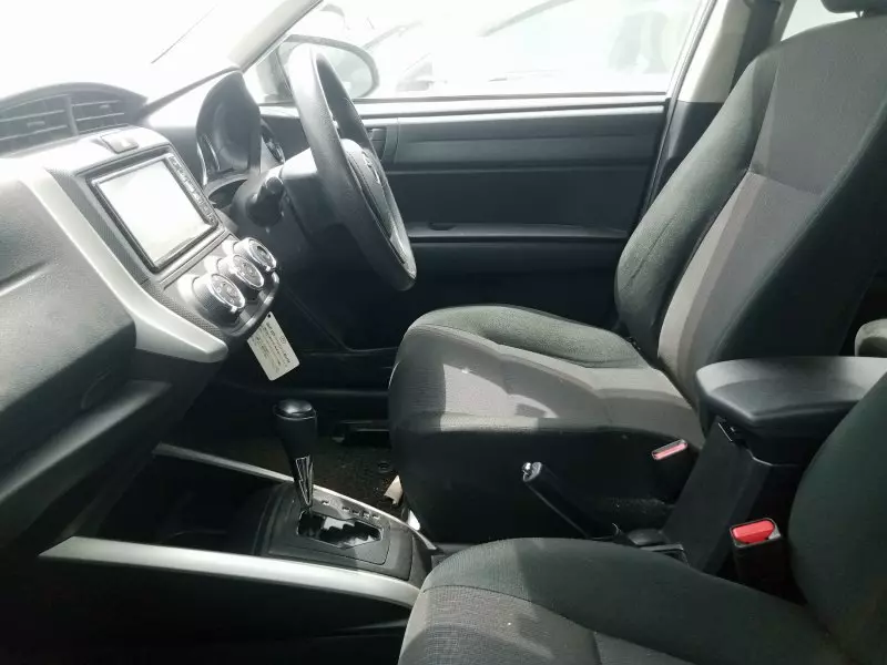 Toyota Fielder    - 2016