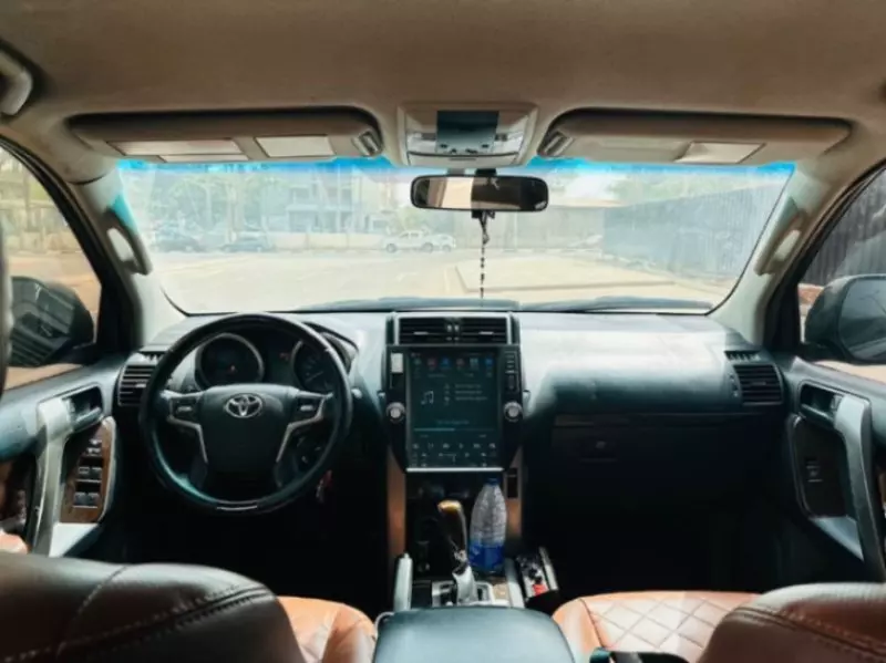 Toyota Prado   - 2012