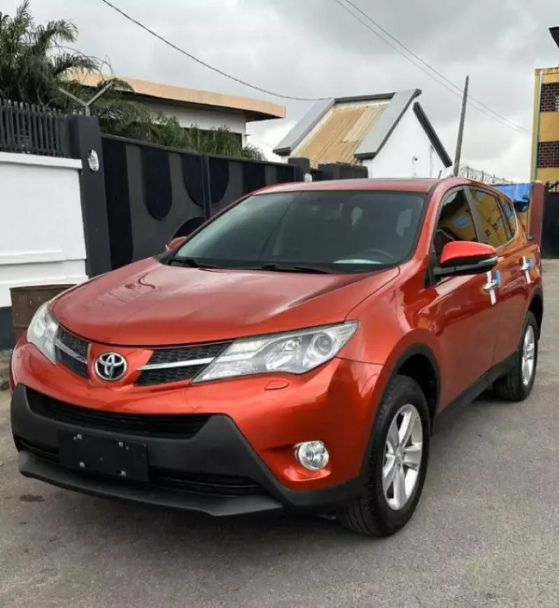Toyota Rav4   - 2014