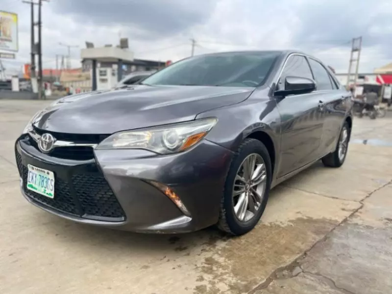 Toyota Camry   - 2015