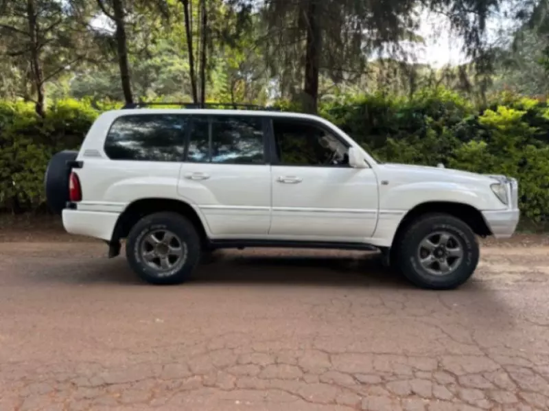 Toyota Landcruiser   - 2000