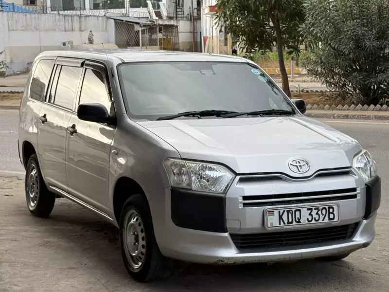 Toyota Succeed    - 2017