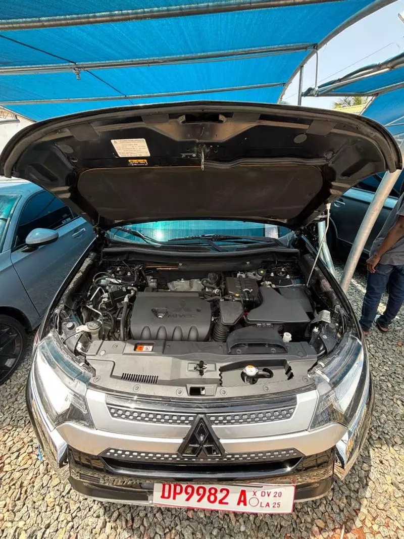Mitsubishi OUTLANDER FORT   - 2019