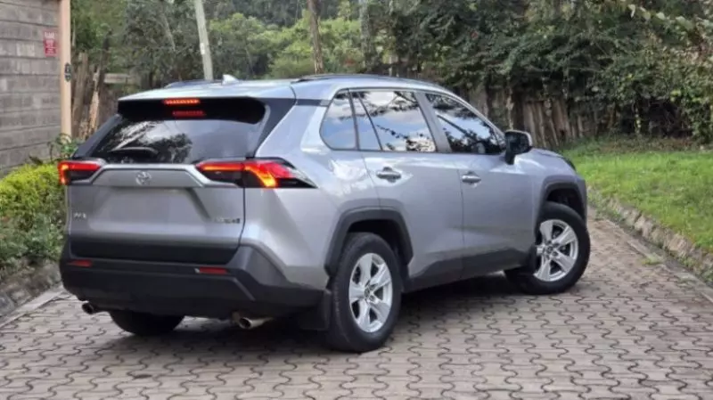 Toyota RAV 4   - 2020