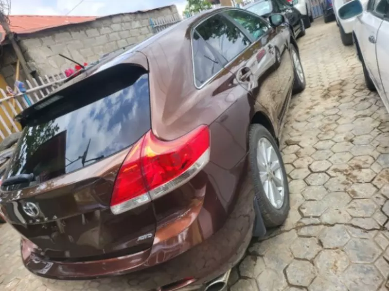 Toyota Venza   - 2010