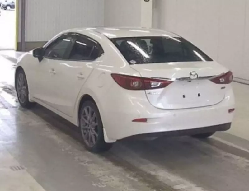 Mazda Axela    - 2018