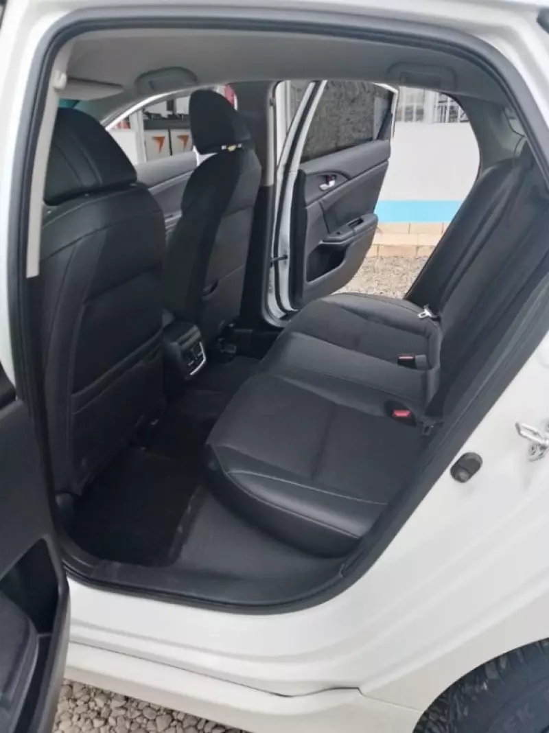 Honda Insight   - 2019