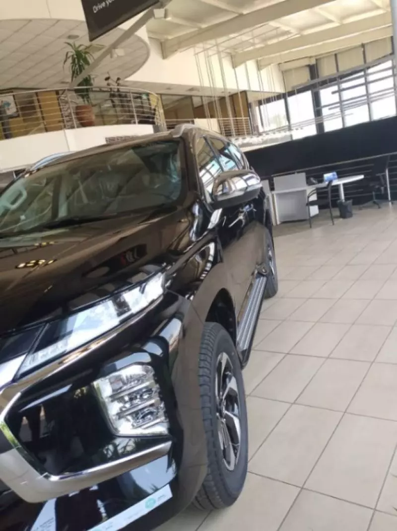 Mitsubishi Pajero Sport   - 2025