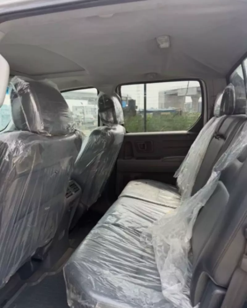 Honda Ridgeline   - 2006