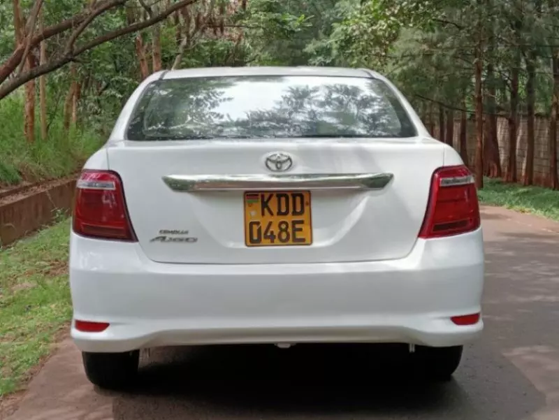 Toyota Axio    - 2014