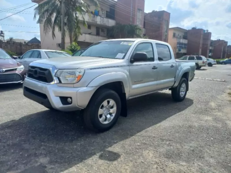 Toyota Tacoma   - 2013