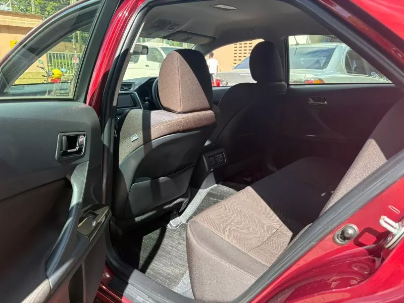 Toyota Mark X   - 2015