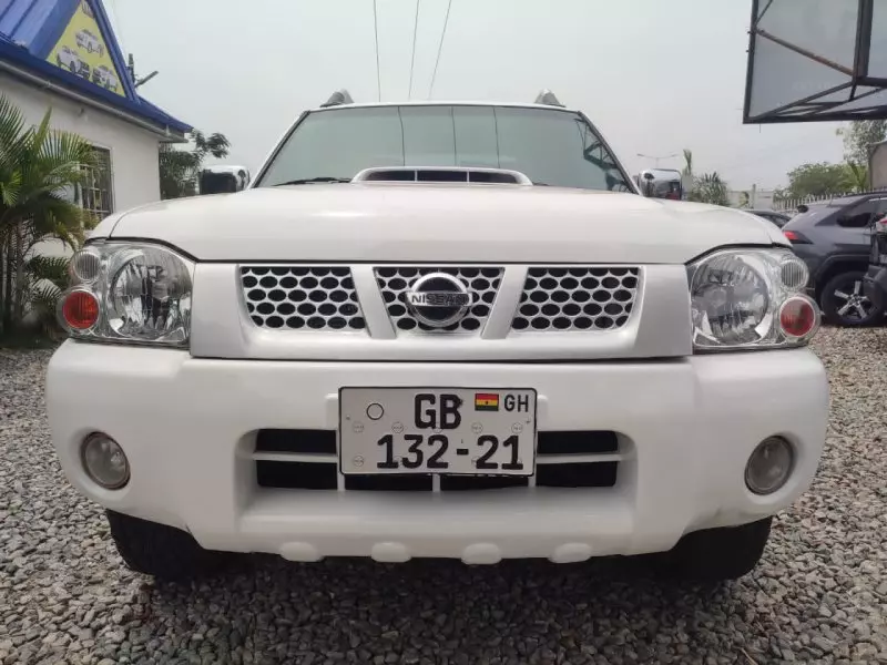 Nissan NP 300   - 2021