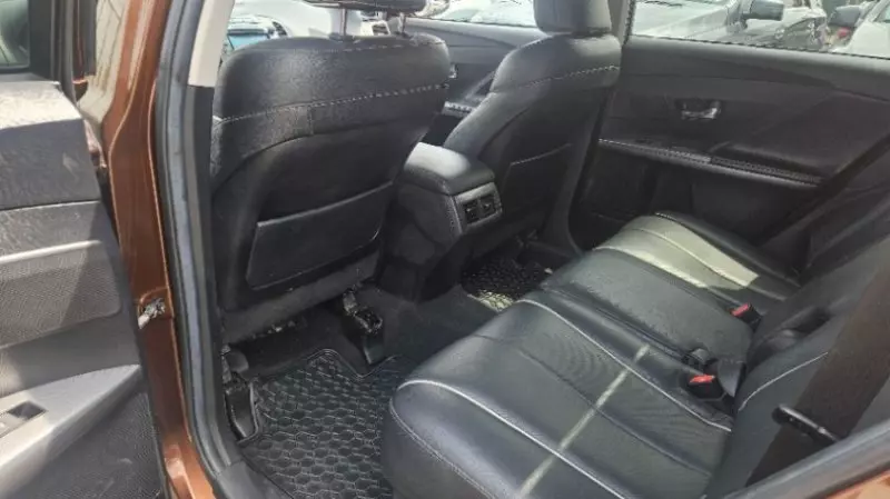 Toyota Venza   - 2015
