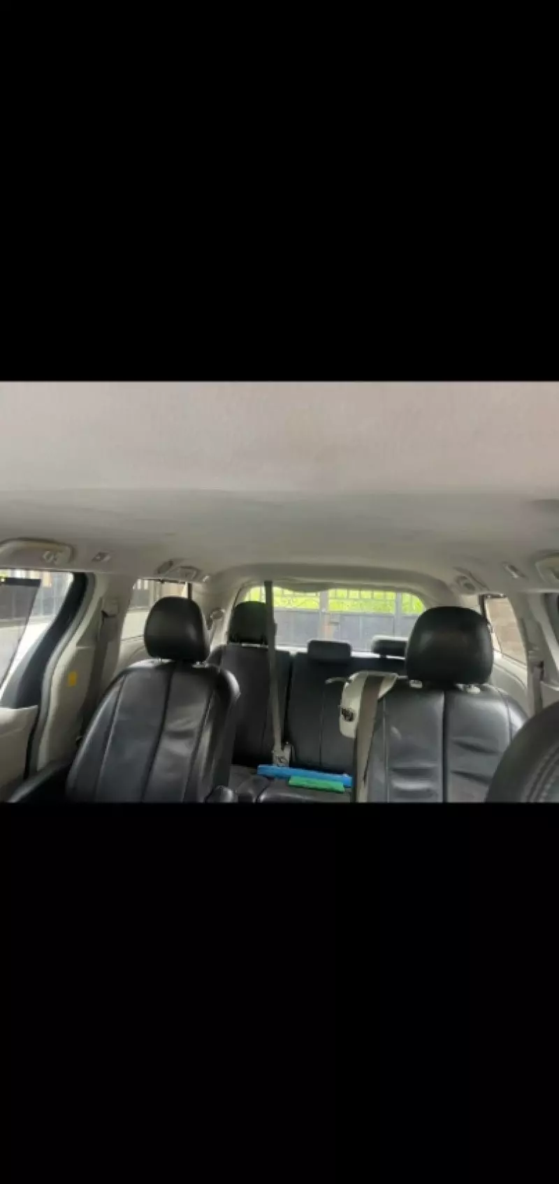 Toyota Sienna   - 2011