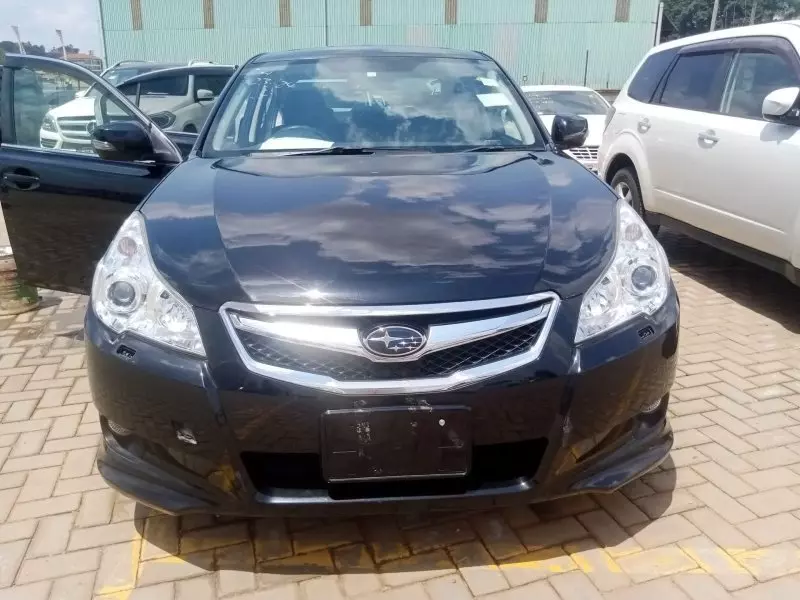 Subaru Legacy   - 2012