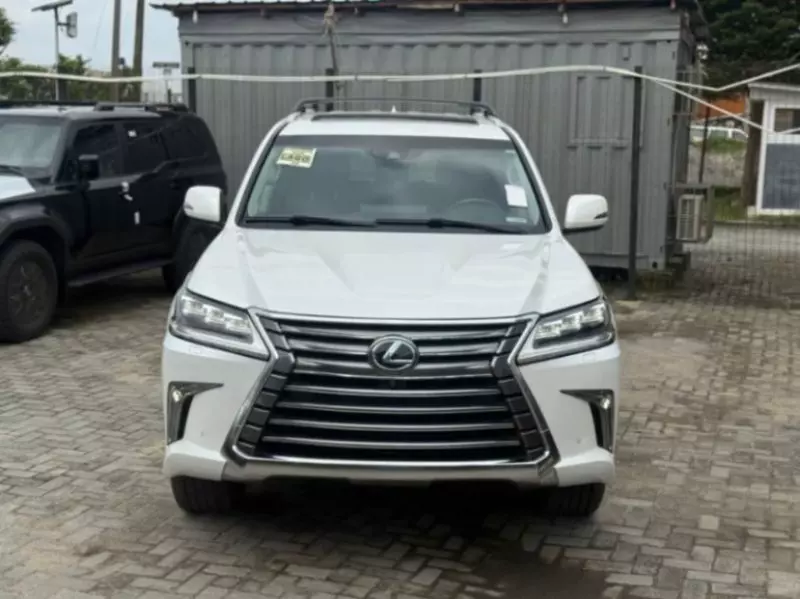 Lexus LX 570
