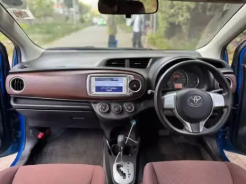 Toyota Vitz Jewela   - 2014