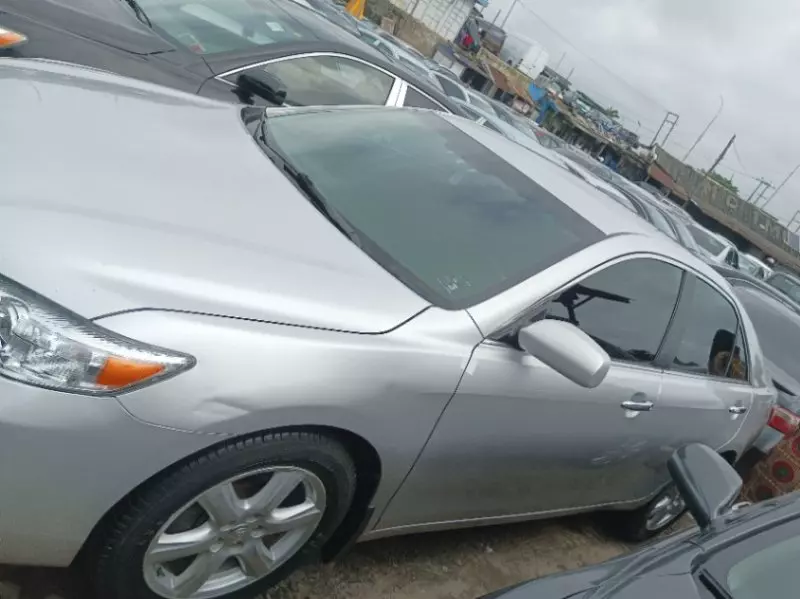 Toyota camry   - 2009