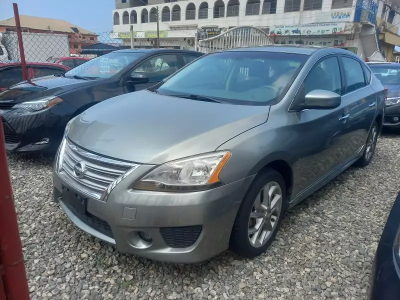Nissan Sentra   - 2014