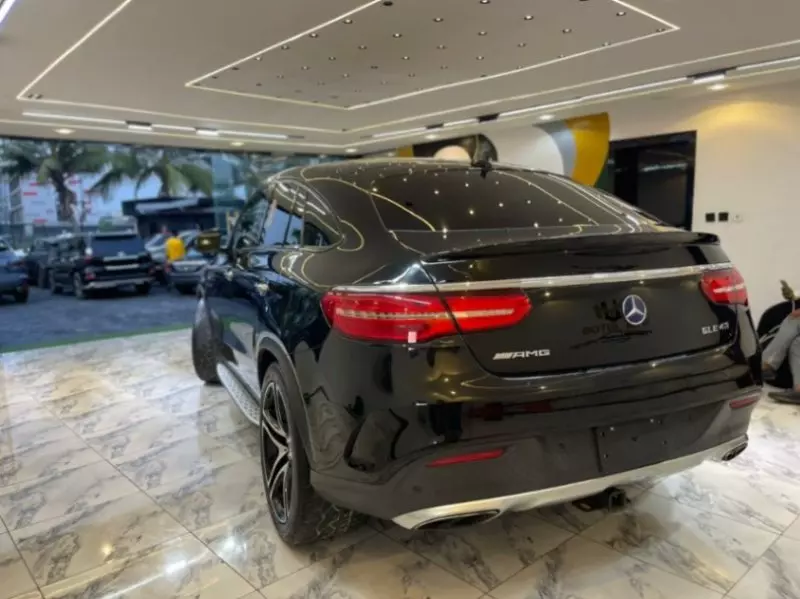 Mercedes-Benz GLE-Class   - 2017