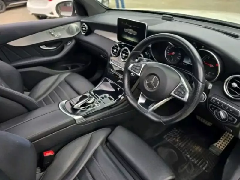 Mercedes-Benz GLC 220   - 2018