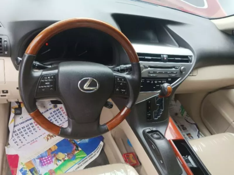 Lexus RX 350   - 2010