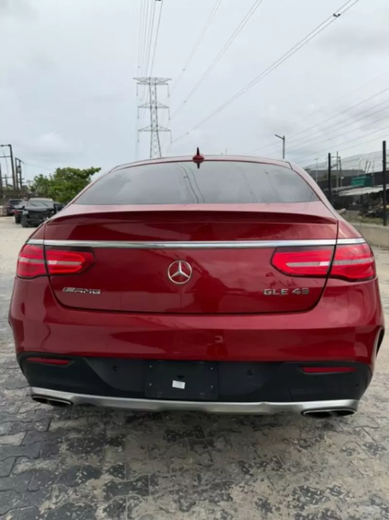 Mercedes-Benz GLE-Class   - 2017