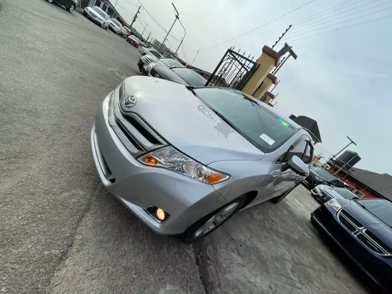 Toyota Venza   - 2009