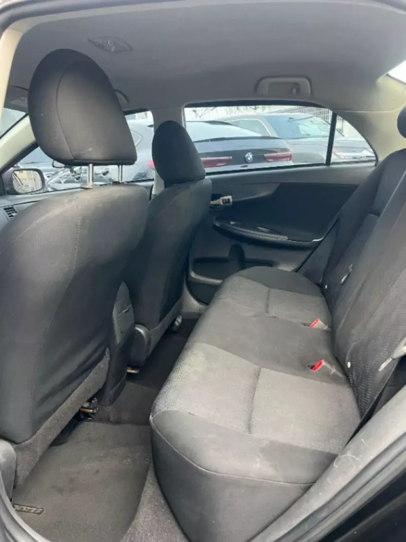 Toyota Corolla   - 2010