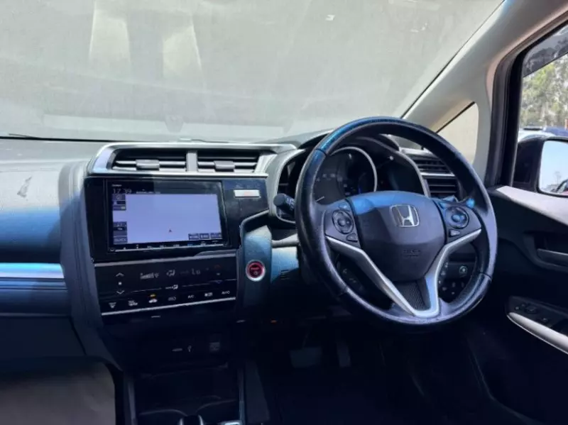 Honda Fit Hybrid    - 2018