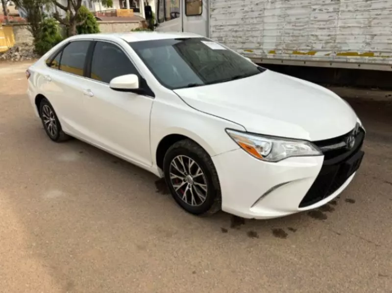Toyota Camry   - 2015