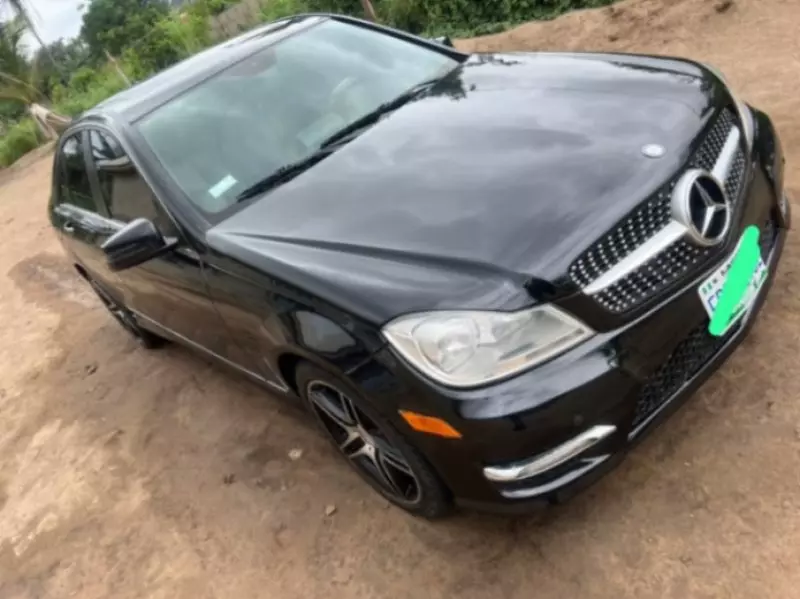 Mercedes-Benz C 300   - 2010