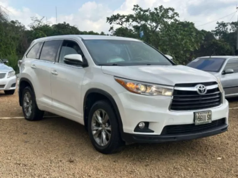 Toyota Highlander   - 2014