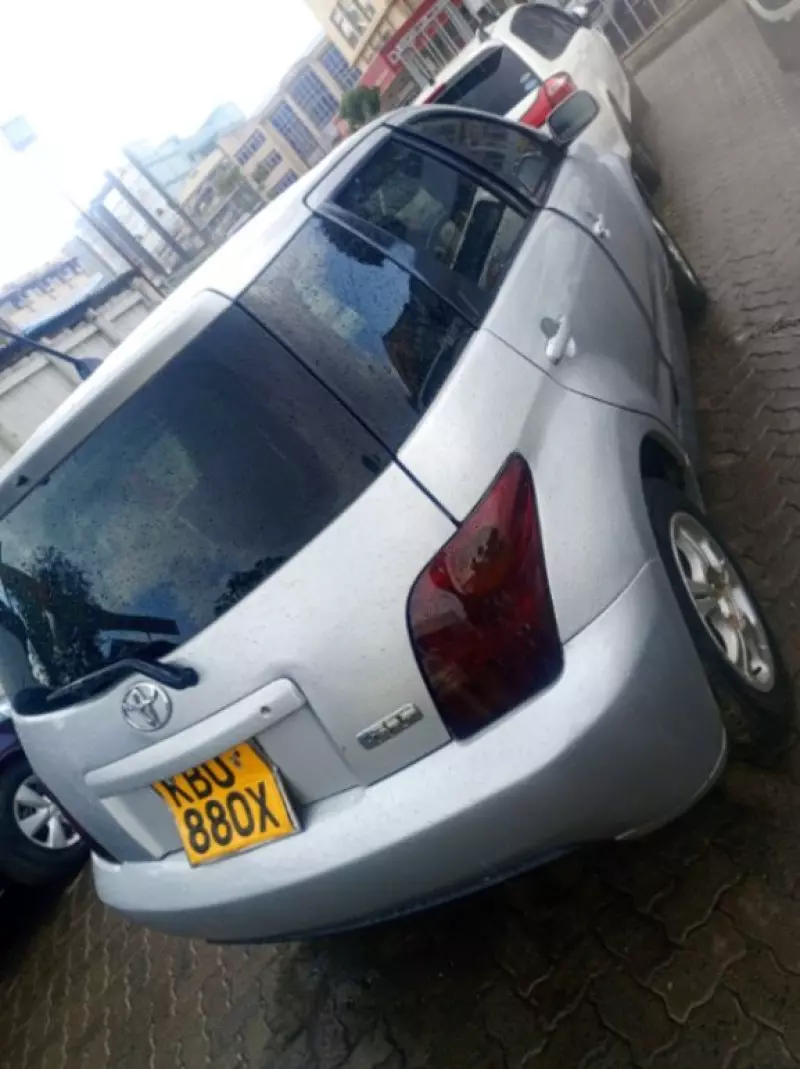 Toyota Ist    - 2007