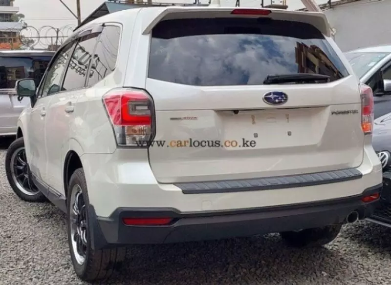 Subaru Forester   - 2017