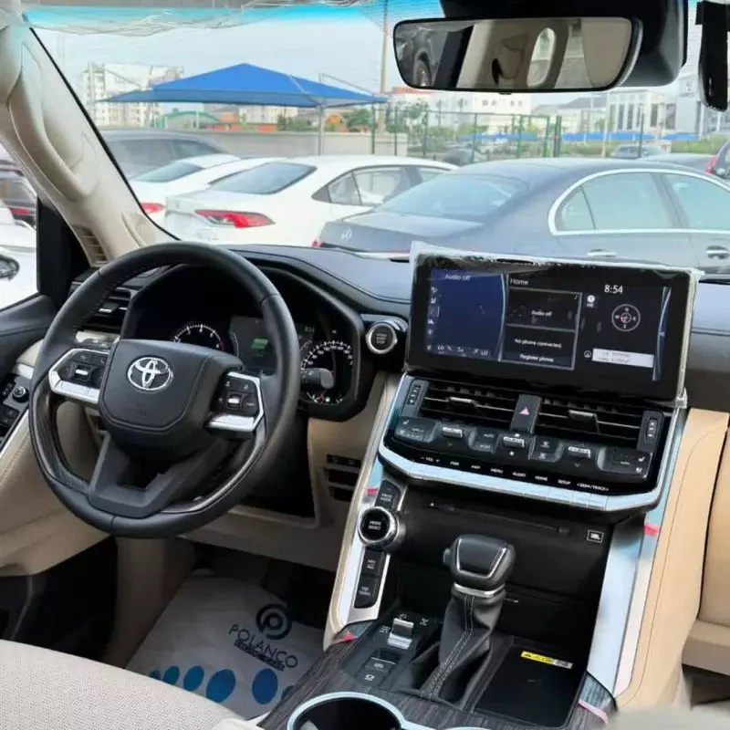Toyota  Land Cruiser VXR V8   - 2023