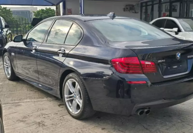 BMW 528i   - 2014