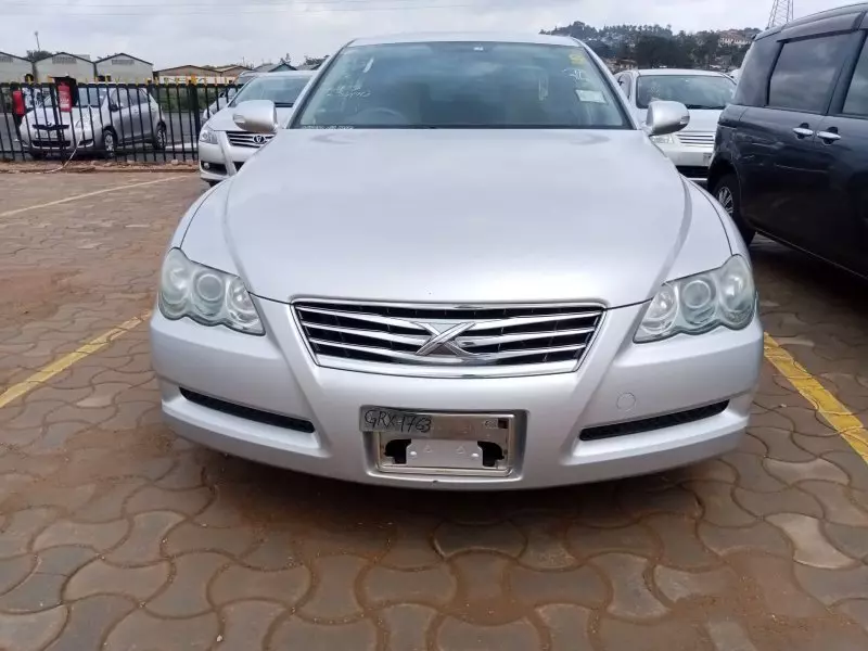 Toyota Mark X   - 2009