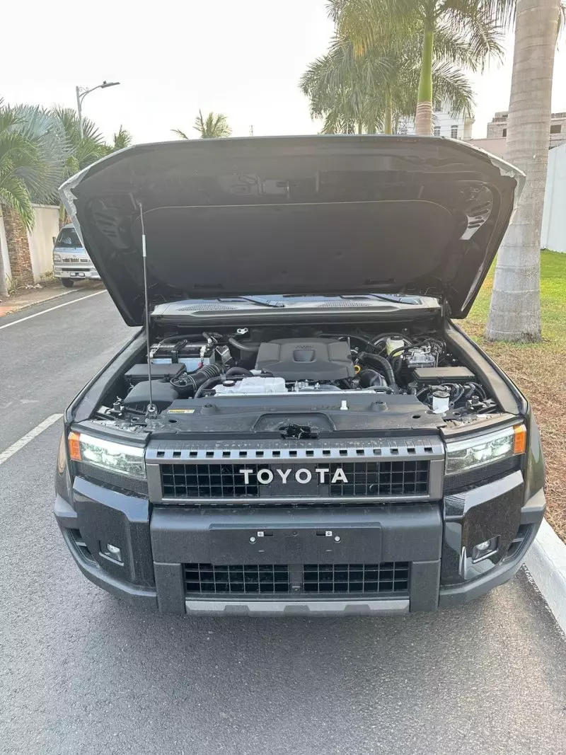 Toyota Land Cruiser   - 2025