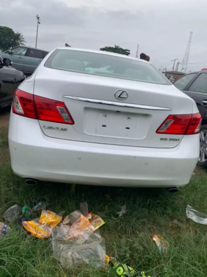 Lexus ES 350   - 2009