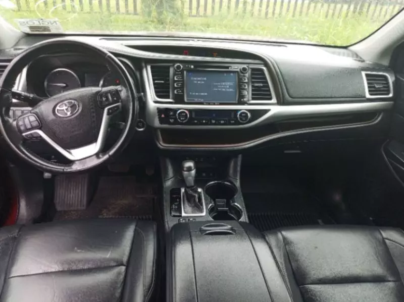 Toyota Highlander   - 2017