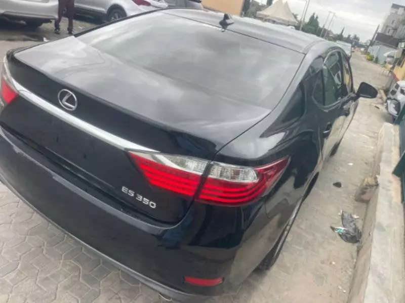 Lexus ES 350   - 2013