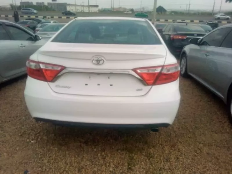 Toyota Camry   - 2015