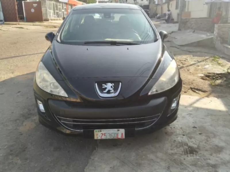 Peugeot 308   - 2009