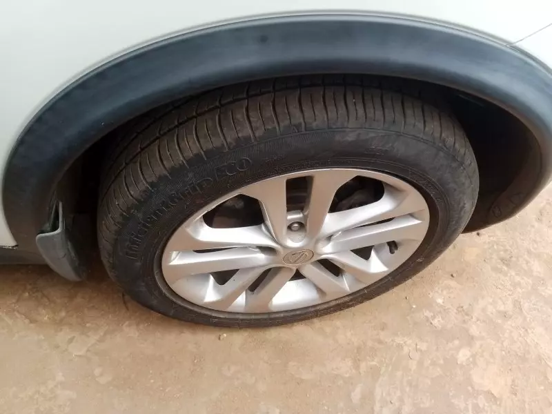 Nissan Juke   - 2012