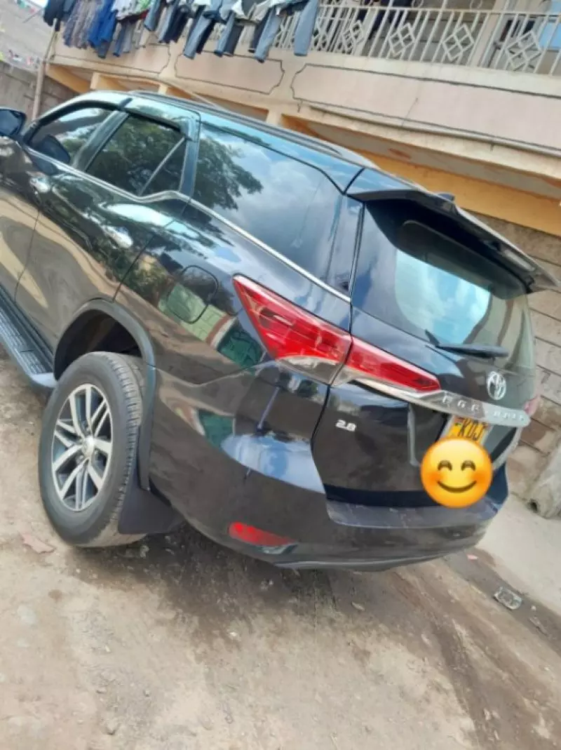 Toyota Fortuner   - 2016